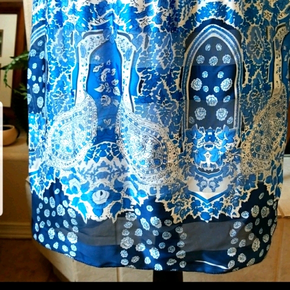 MAX EDITION DRESS - Picture 6 of 11